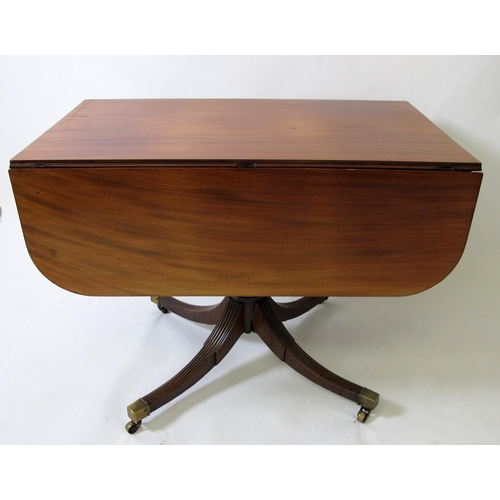 614 - A Regency mahogany Pembroke table