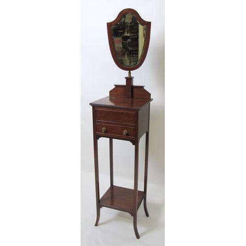 634 - An Edwardian mahogany dressing / wig stand