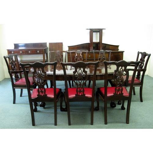 647 - An early 20th century Chippendale style mahogany dining room suite