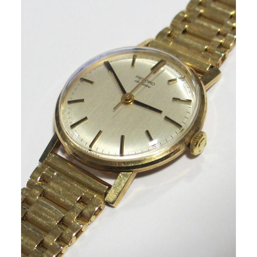 69 - A ladies Record De Luxe 9ct gold wrist watch