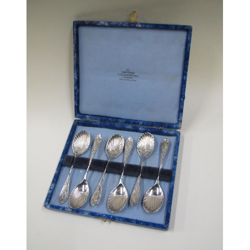 207A - A cased set of six silver spoons