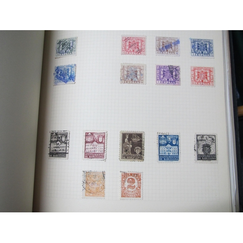 280 - Eleven stamp albums