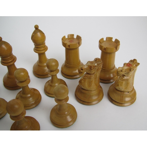 514 - A Staunton chess set of traditional type