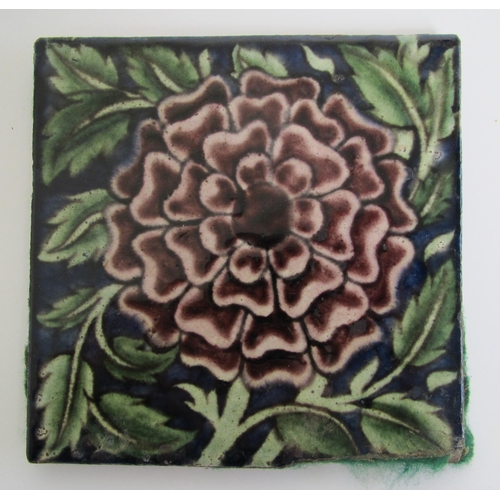 552 - A William De Morgan tile