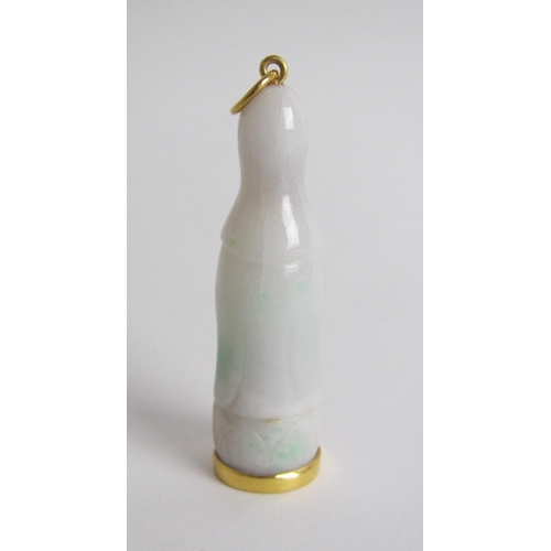 612 - A Chinese jade pendant figure of Guanyin