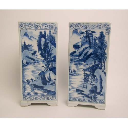 686 - A pair of Chinese blue and white table screens