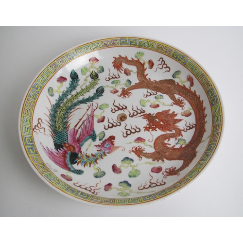 740 - A Cantonese famille rose dish