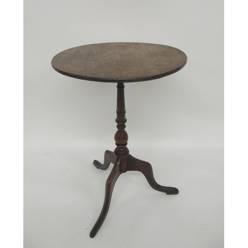 771 - A Georgian mahogany tilt top tripod table