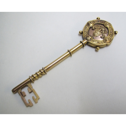 221 - A 9ct gold presentation key