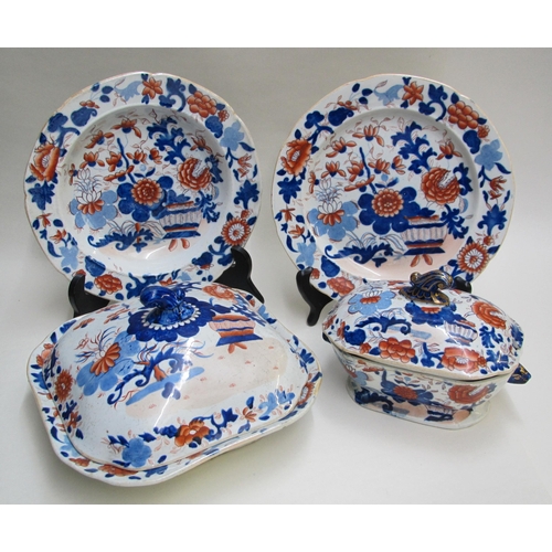 490 - A Masons Ironstone Imari pattern dinner service