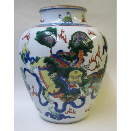 497 - A Wucai baluster vase