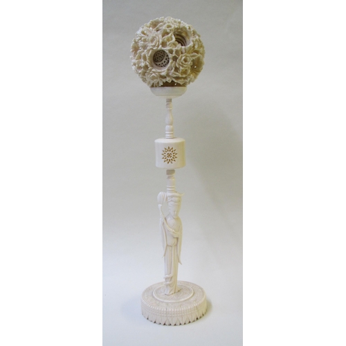 509 - A Chinese ivory concentric ball