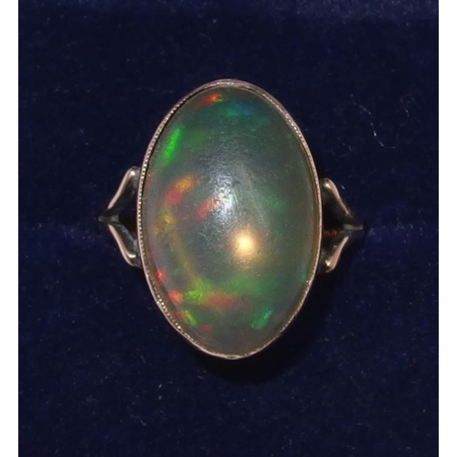 121 - An Edwardian water opal ring