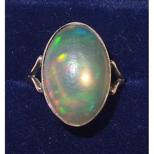 121 - An Edwardian water opal ring