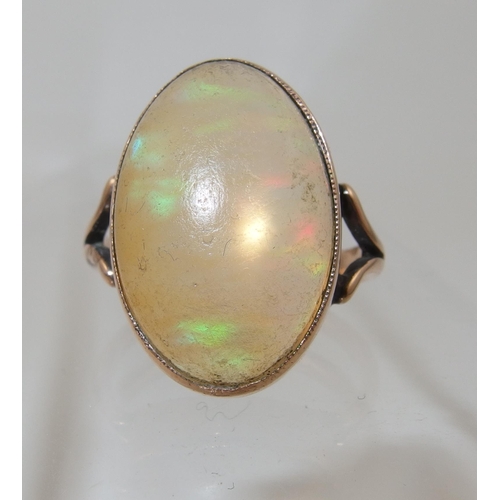 121 - An Edwardian water opal ring