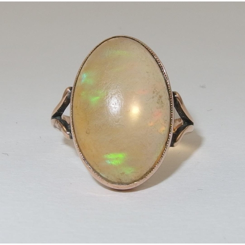 121 - An Edwardian water opal ring