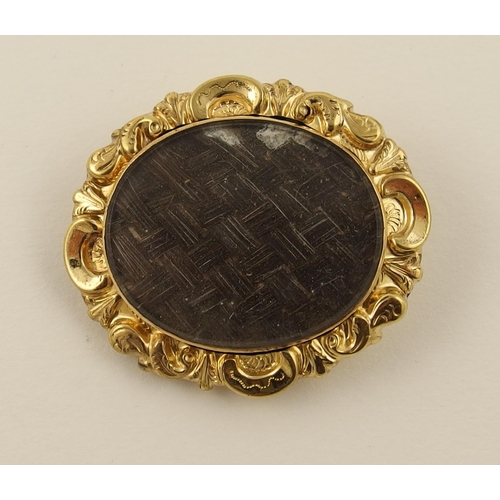 136 - A mourning brooch