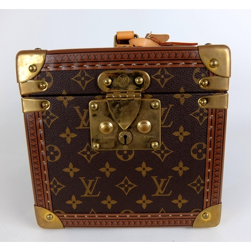 283 - Louis Vuitton vanity case