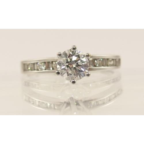 66 - An 18ct white gold diamond ring