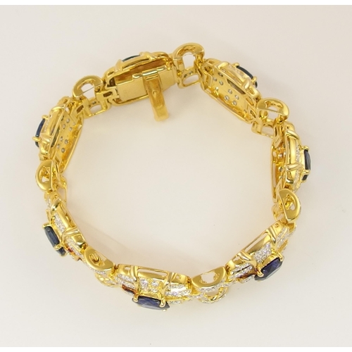 88 - A suberb diamond and sapphire bracelet