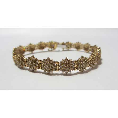 110 - A champagne diamond bracelet