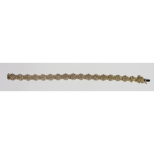 110 - A champagne diamond bracelet