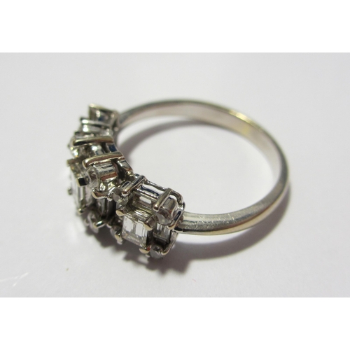 120 - A diamond cluster ring