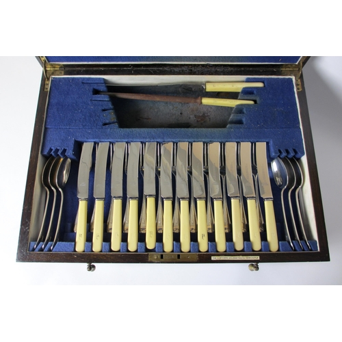 176 - A twelve setting suite of silver cutlery