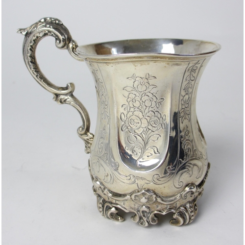 195 - A Victorian silver tankard