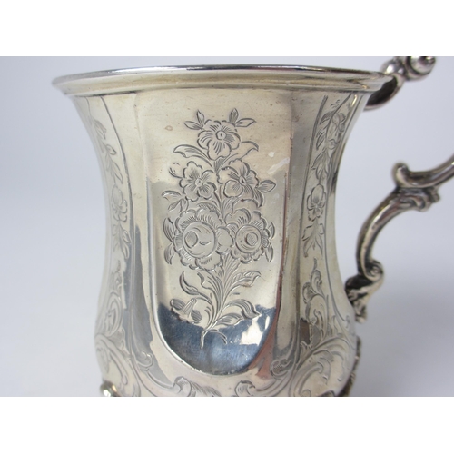 195 - A Victorian silver tankard