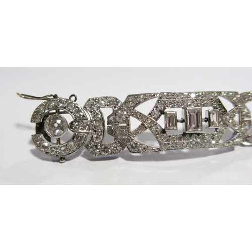 65 - An Art Deco platinum and diamond bracelet