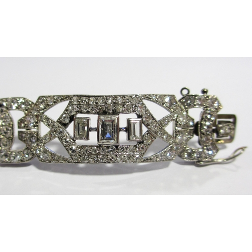 65 - An Art Deco platinum and diamond bracelet