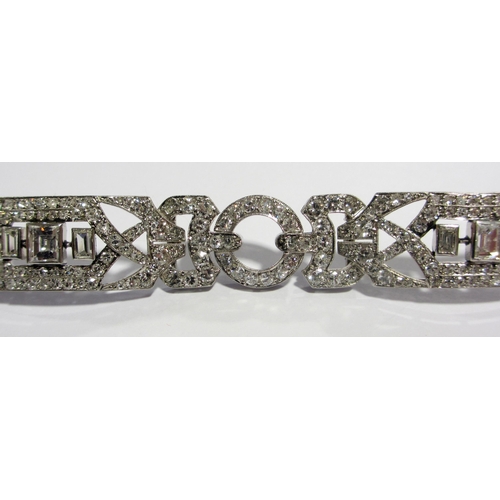 65 - An Art Deco platinum and diamond bracelet