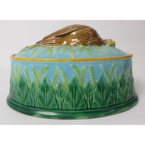 662 - A George Jones Majolica game pie dish