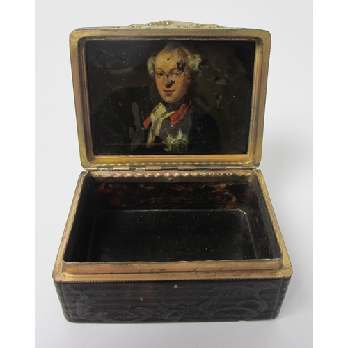 674 - An 18th century tortoiseshell and gilt metal mounted snuff box