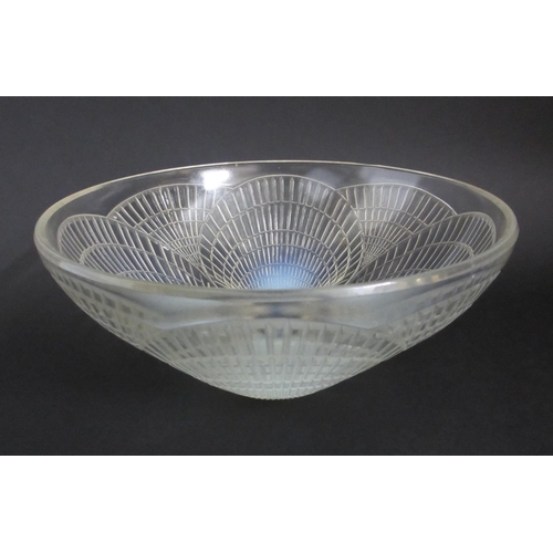 689 - A R. Lalique Coquille pattern opalescent glass bowl