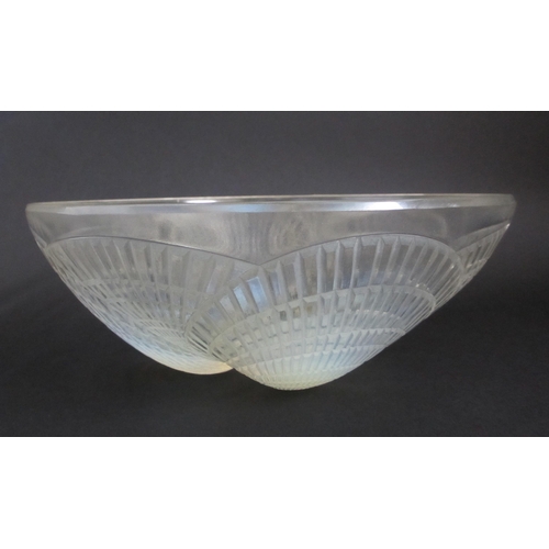 689 - A R. Lalique Coquille pattern opalescent glass bowl