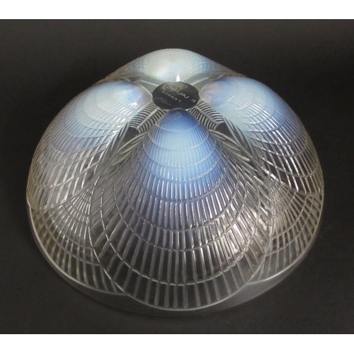 689 - A R. Lalique Coquille pattern opalescent glass bowl