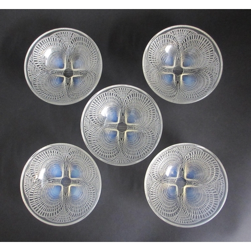 690 - A set of five R. Lalique Coquille pattern opalescent glass bowls