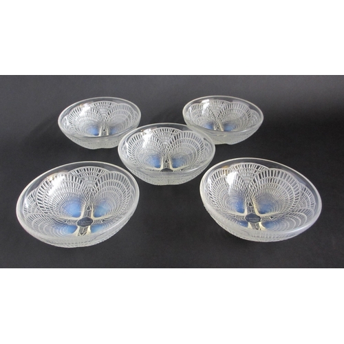 690 - A set of five R. Lalique Coquille pattern opalescent glass bowls