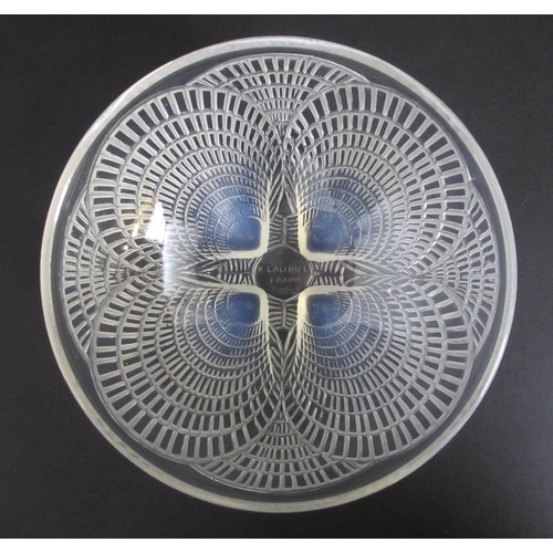 690 - A set of five R. Lalique Coquille pattern opalescent glass bowls