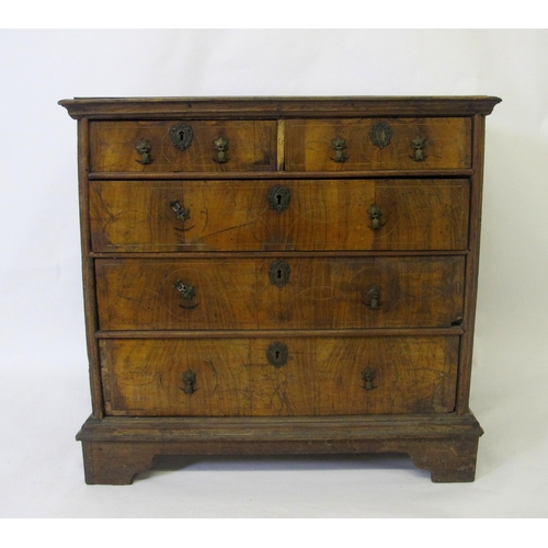 797 - A William and Mary oyster veneered chest of drawers  circa 1690