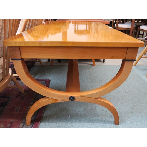 120 - A 20th century Spanish Villa Garnelo Internatcional Biedermeier style table with single drawer to ei... 