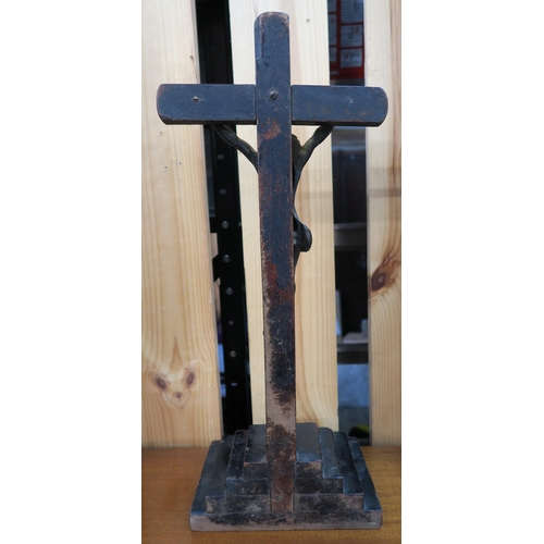 85 - A 20th century Parisian plaster statue of a nun, 82cm high and a brass of wood Crucifix on stepped b... 