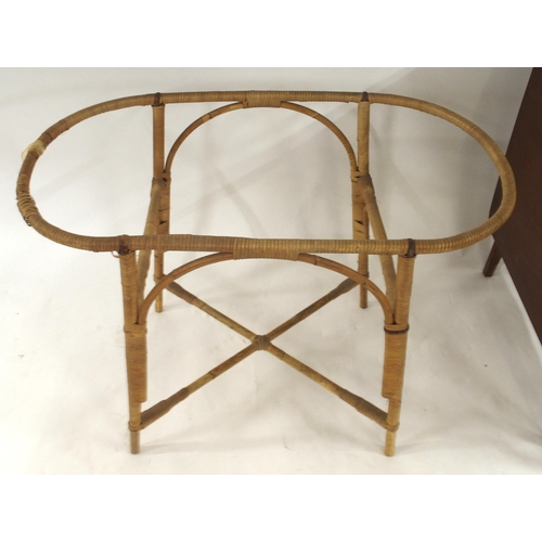 149 - A 20th century wicker Moses basket/crib