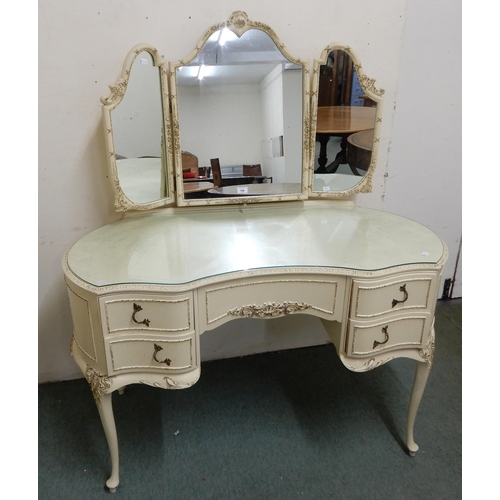 108 - A 20th century continental style white painted kidney shaped triple plate dressing table, 146cm high... 