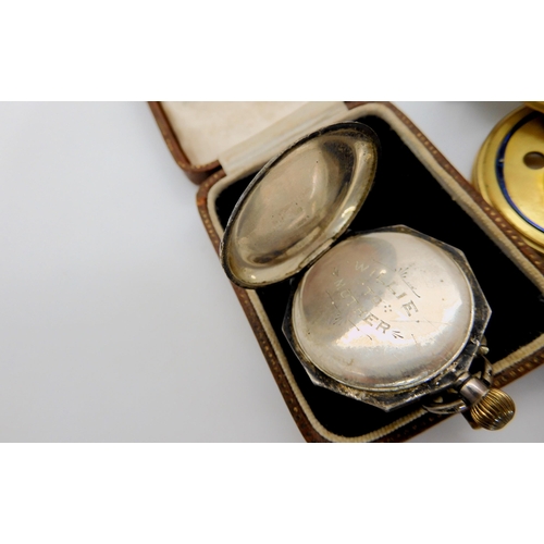 739 - A silver open face pocket watch, hallmarked 1884, the mechanism signed Levy & Sons, Clerkenwell,... 