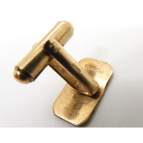 505 - A pair of 9ct gold cufflinks, and four 9ct gold rings (two wedding rings sizes J and M1/2, Gem ... 