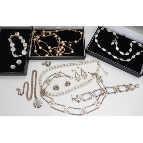 564 - A suite of silver Celtic Cross jewellery made by John Prince, with further cultured pearl statement ... 