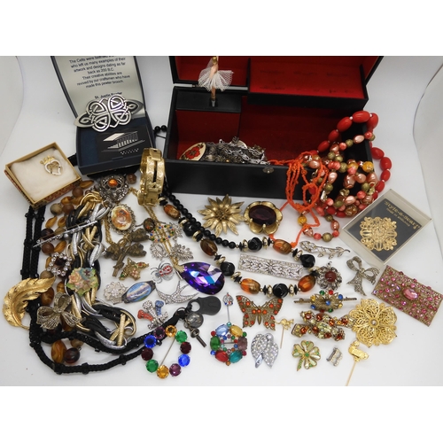 Great Collection Of Vintage Costume Jewelry Pins Auction